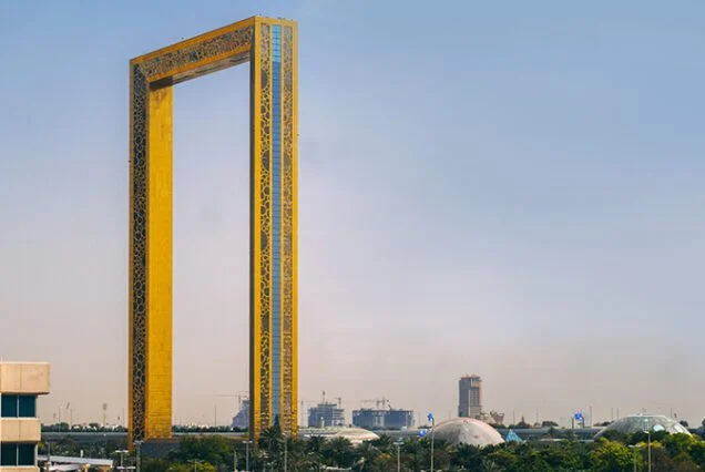 Dubai Frame SIC Tour