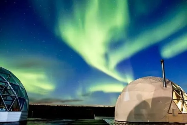 Northern Lights Tour over Murmansk Arctic cabins and snow-covered Moscow Red Square - Al Safeer Tourism.